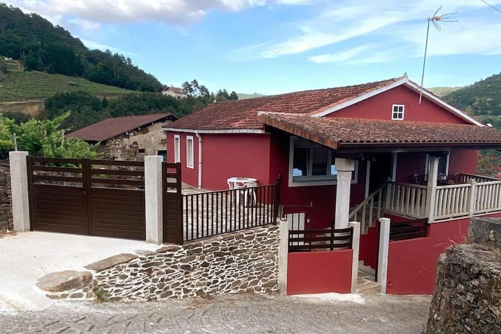 Casa Do Feligres E Da Alsira Villa Nogueira de Abaixo Exterior foto