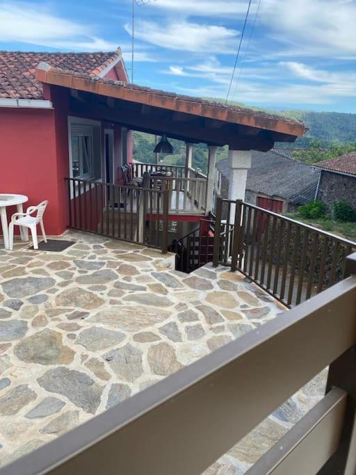 Casa Do Feligres E Da Alsira Villa Nogueira de Abaixo Exterior foto