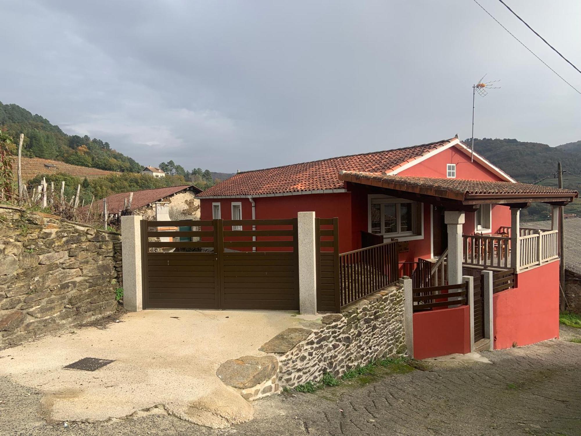 Casa Do Feligres E Da Alsira Villa Nogueira de Abaixo Exterior foto